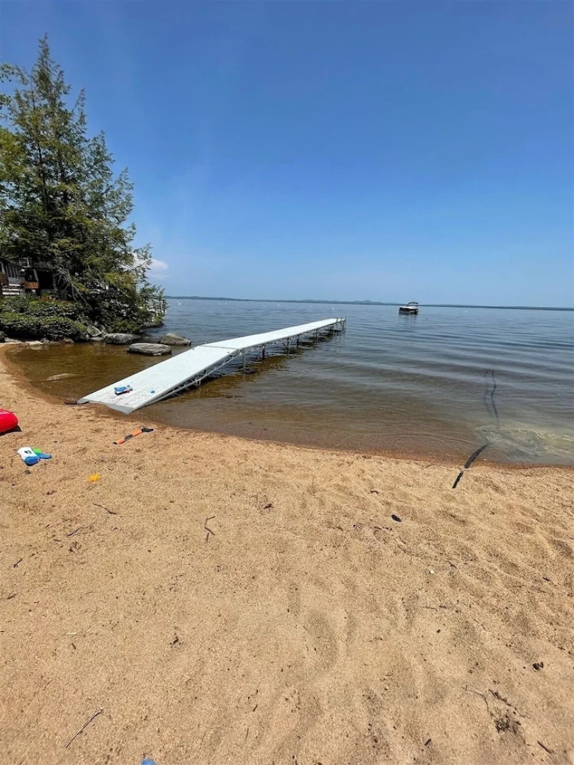 Camp Marcy Limit 8 3 Bedroom Cottage by RedAwning