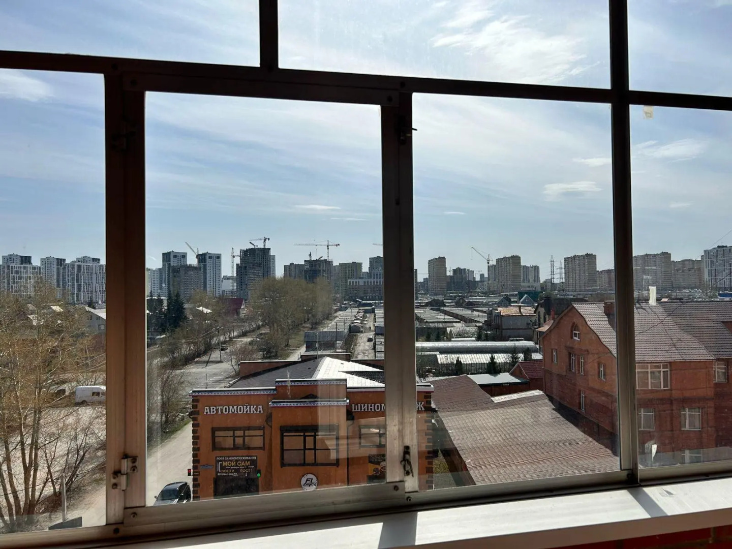 Compass (Компасс) на улице 9 января 164к1