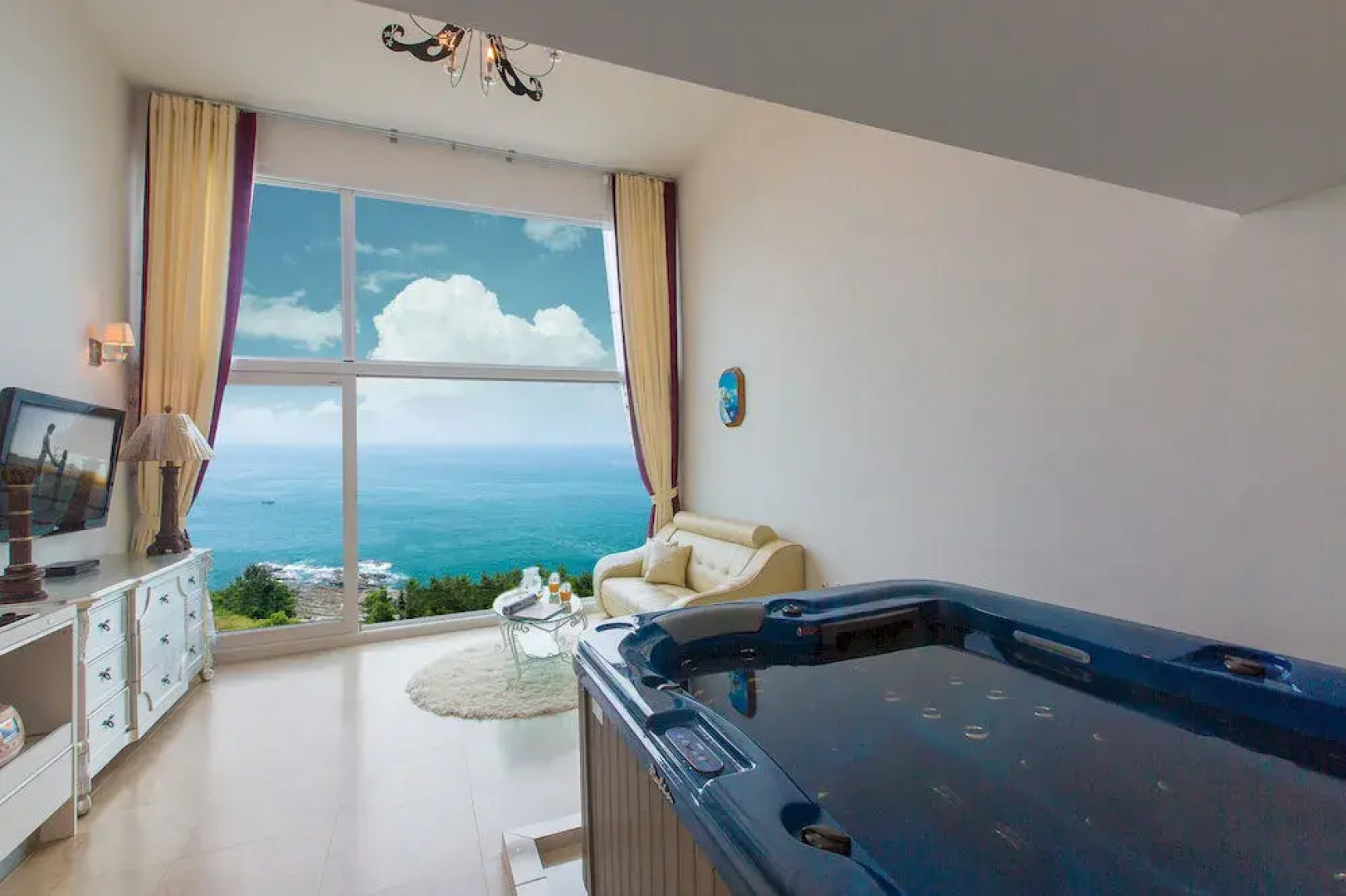 MarinePia Namhae Resort Pension