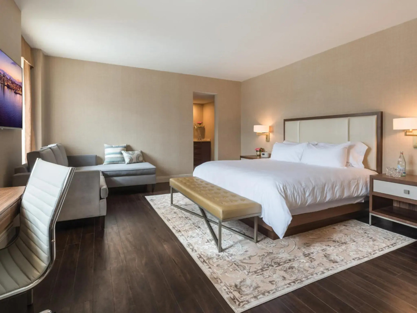 The Lord Nelson Hotel & Suites