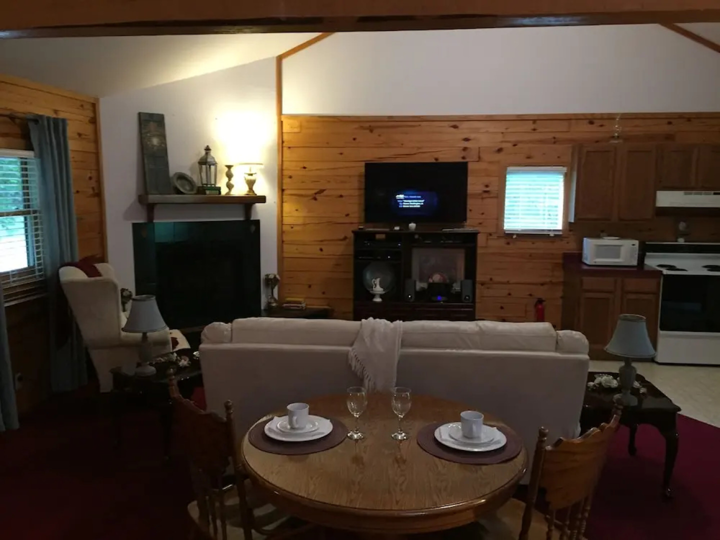 Wisteria Lane Lodging