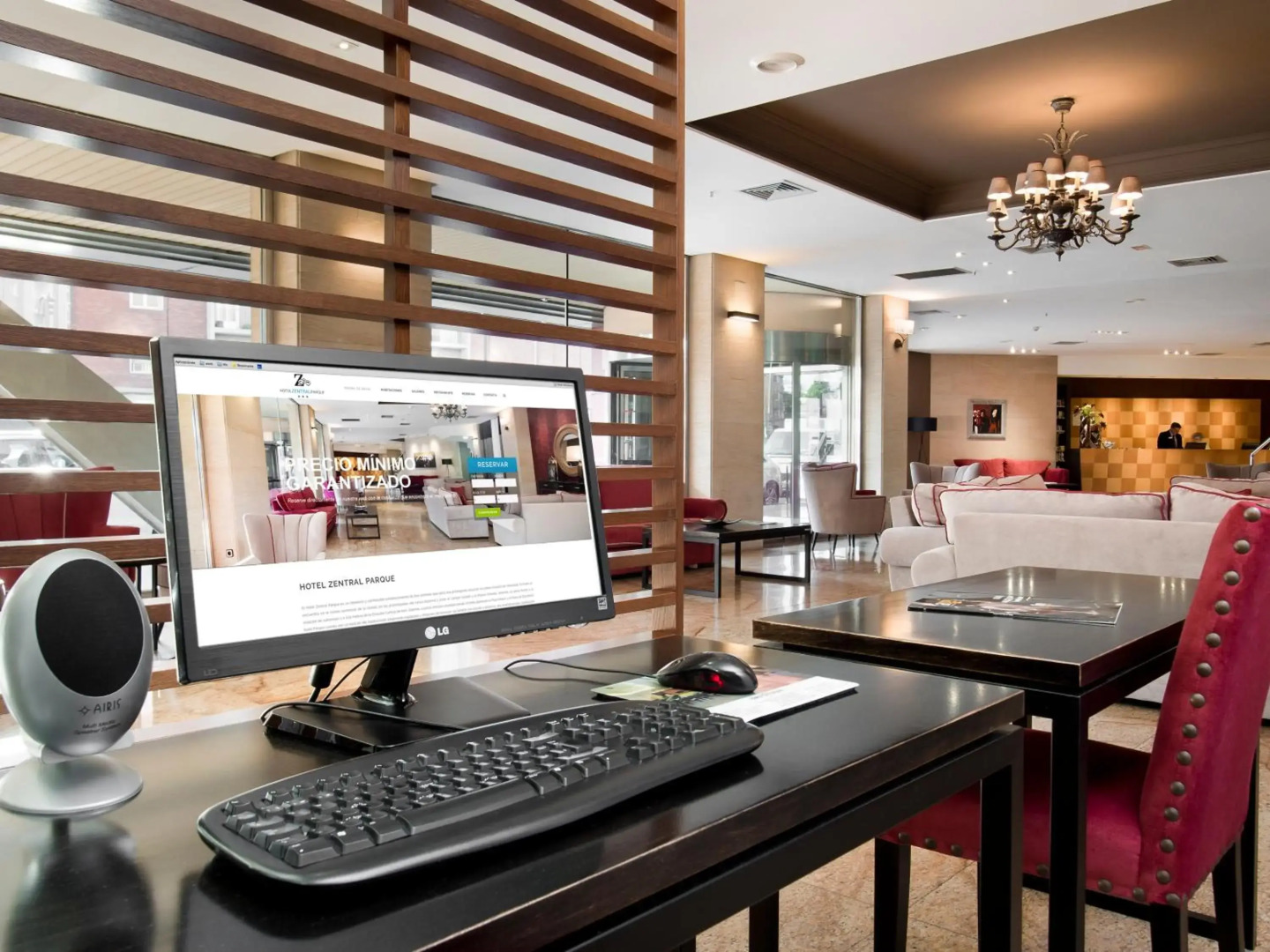 Отель Zentral Parque