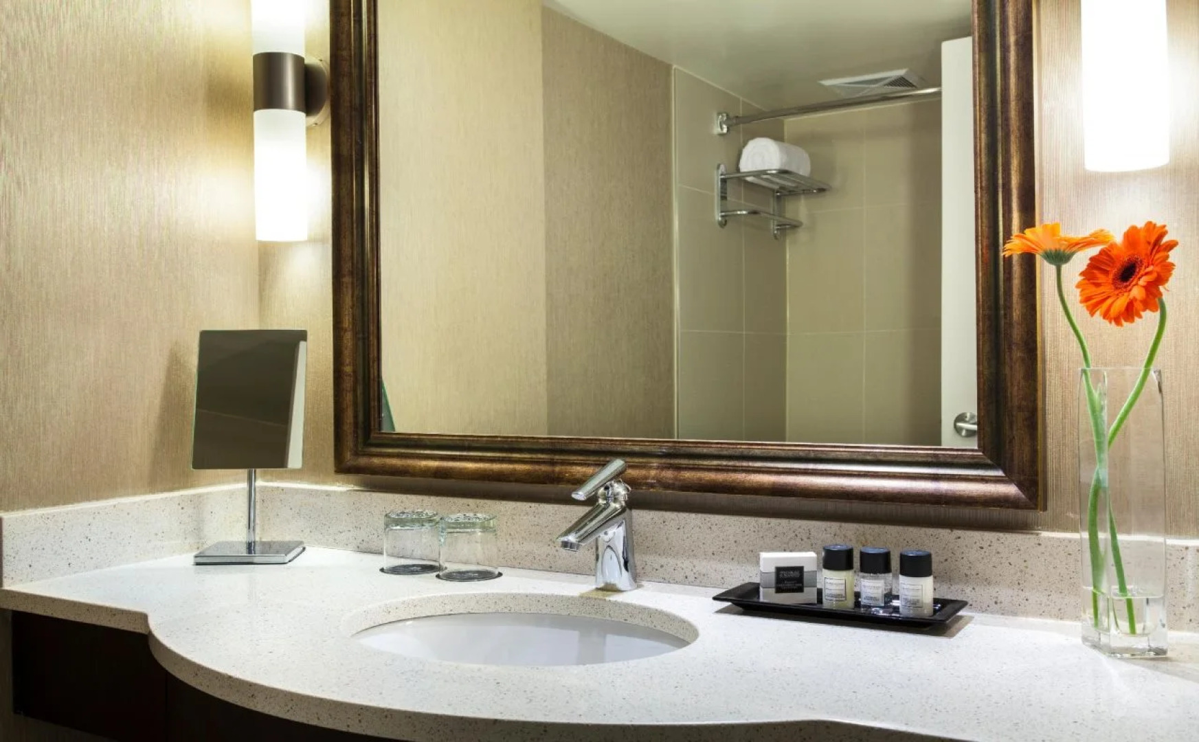 Radisson Blu Vancouver Airport Hotel & Marina