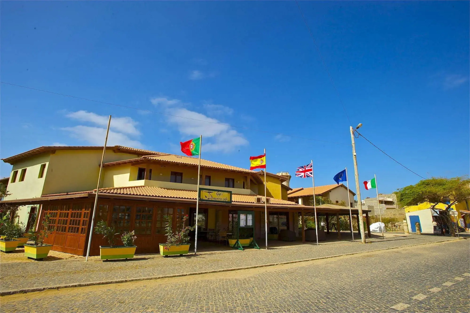 Porto Antigo Hotel Residence