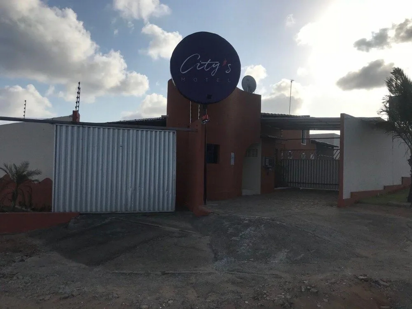 Citys Motel - Adults Only