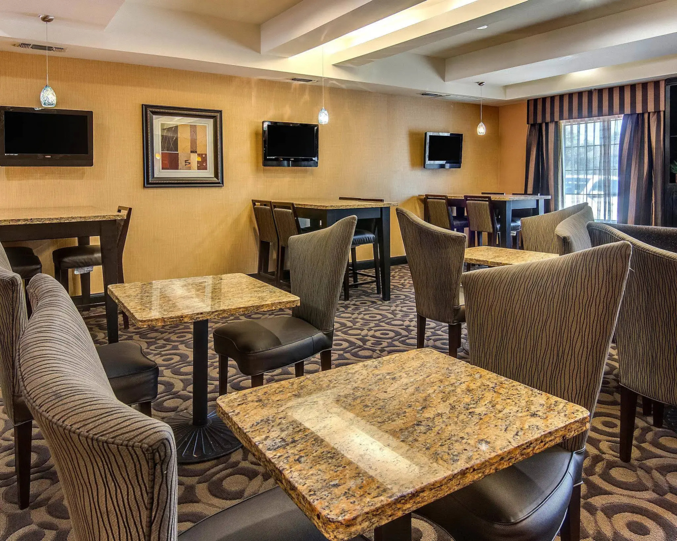 Comfort Inn & Suites Paris