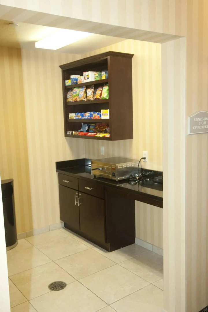 Cobblestone Inn & Suites - Langdon