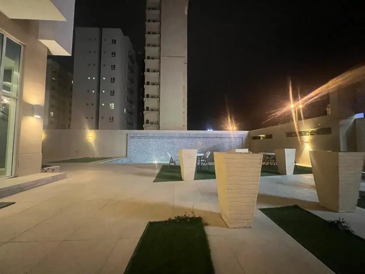 White luxury Suite hotel