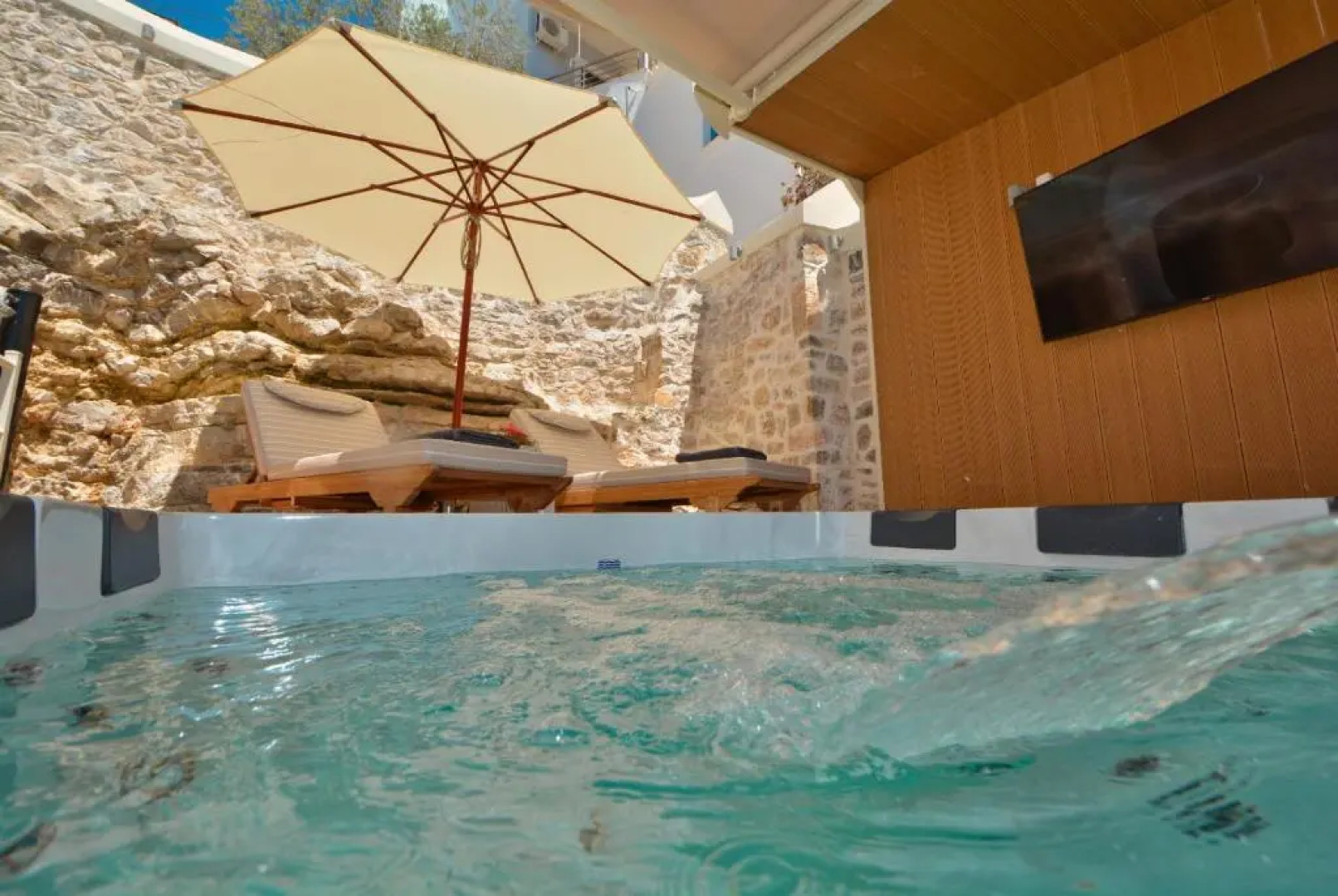 Villasonboard Rock Villa 3bed Jacuzzi Seaside