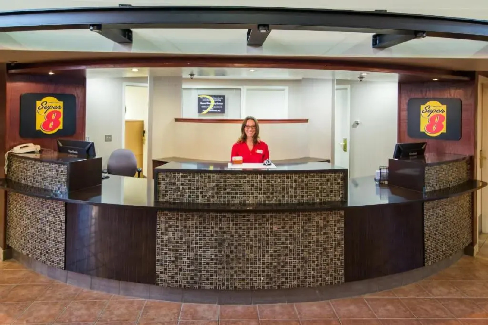 Super 8 Sherwood Park/Edmonton Area