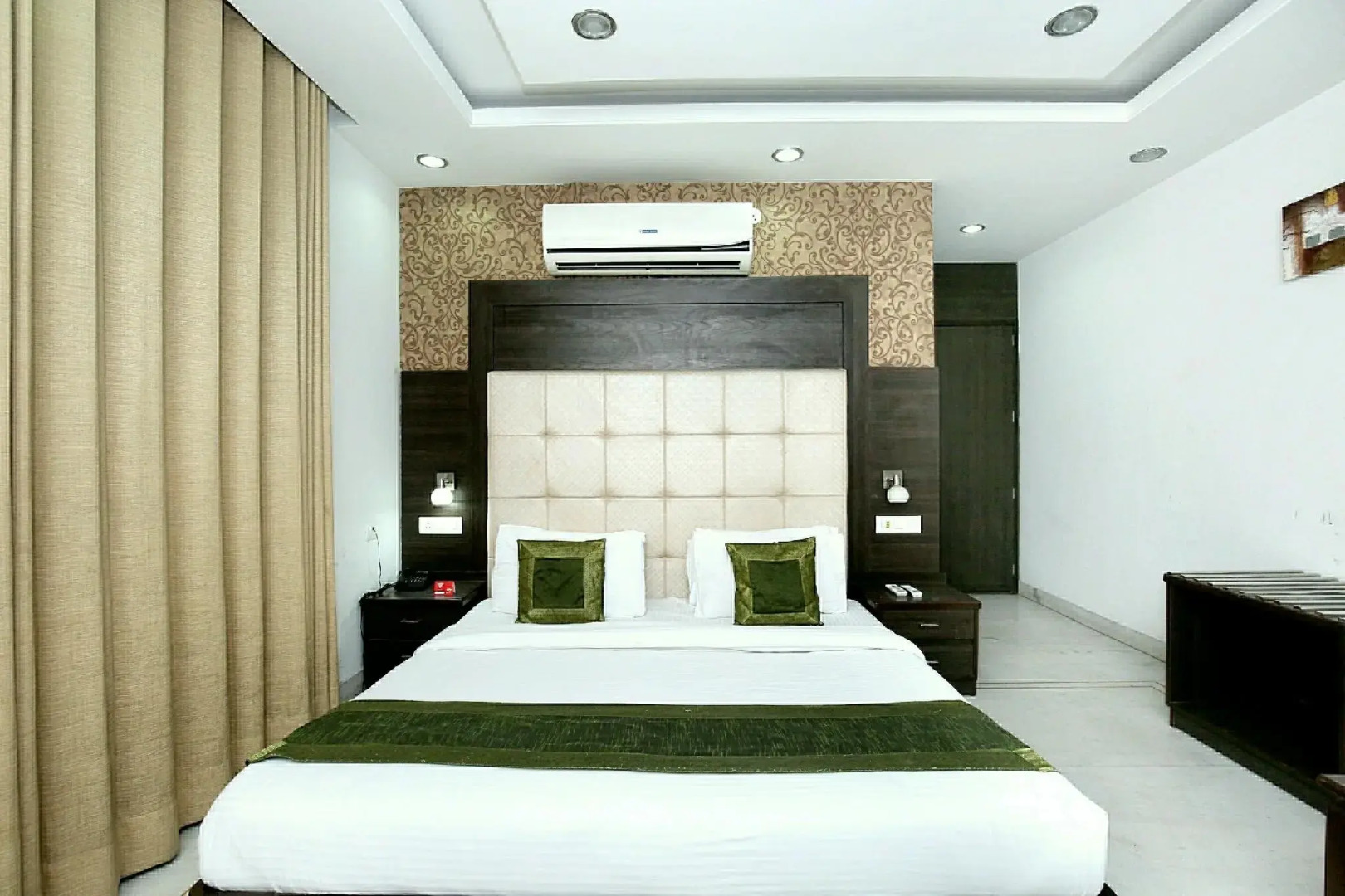 OYO 5121 Hotel Ocean