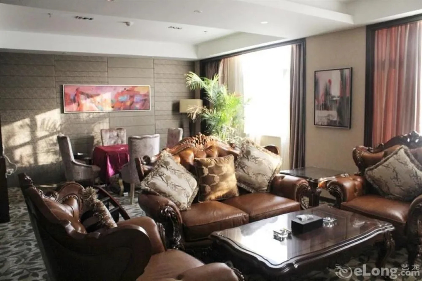 Juli Liupanhong Hotel