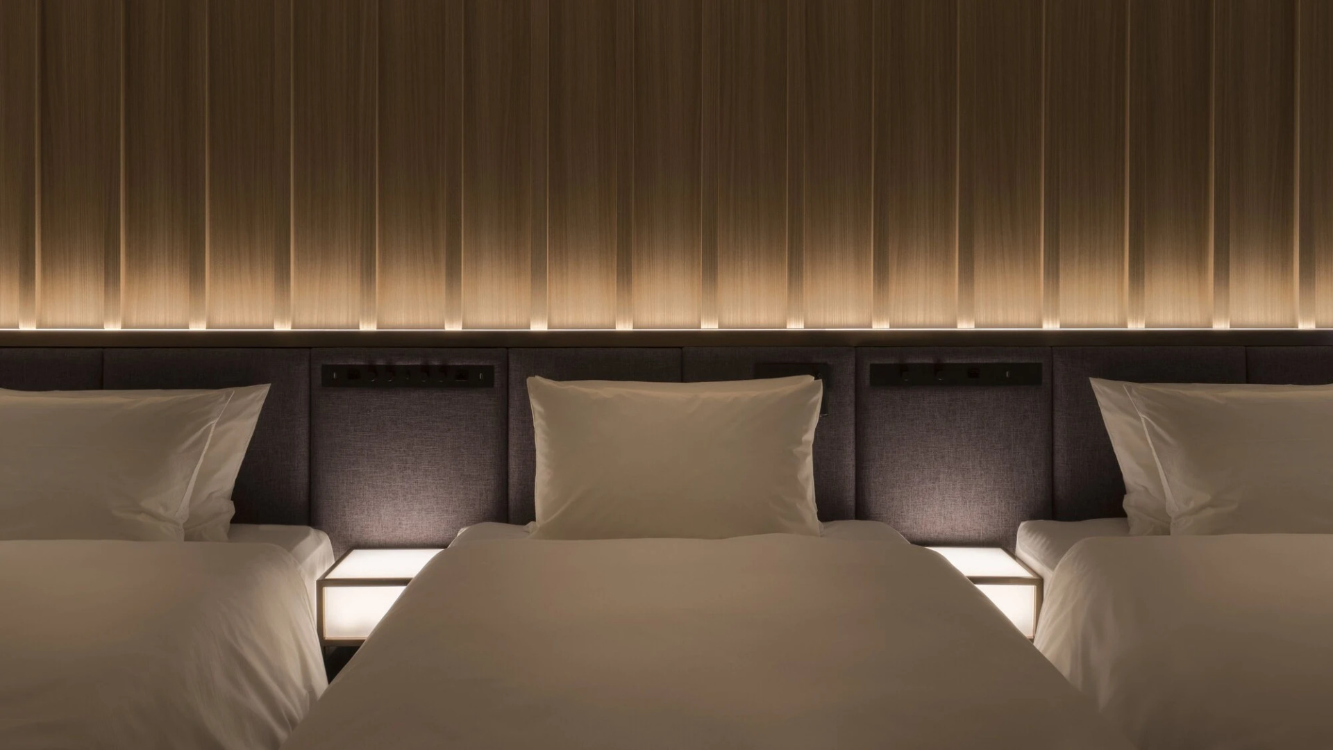 Отель Bespoke Shinsaibashi