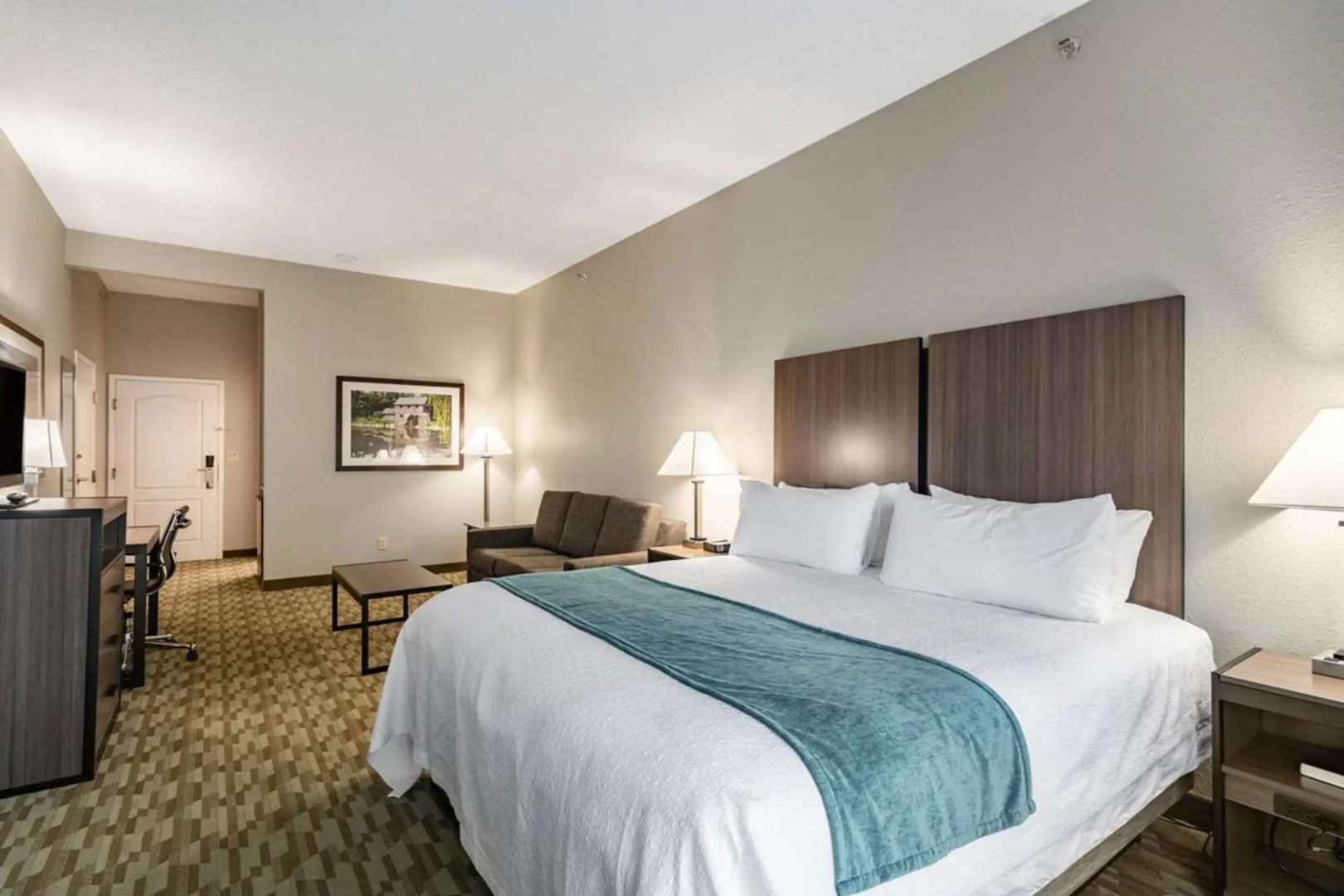 The Riverview Inn & Suites, an Ascend Hotel Collection Member