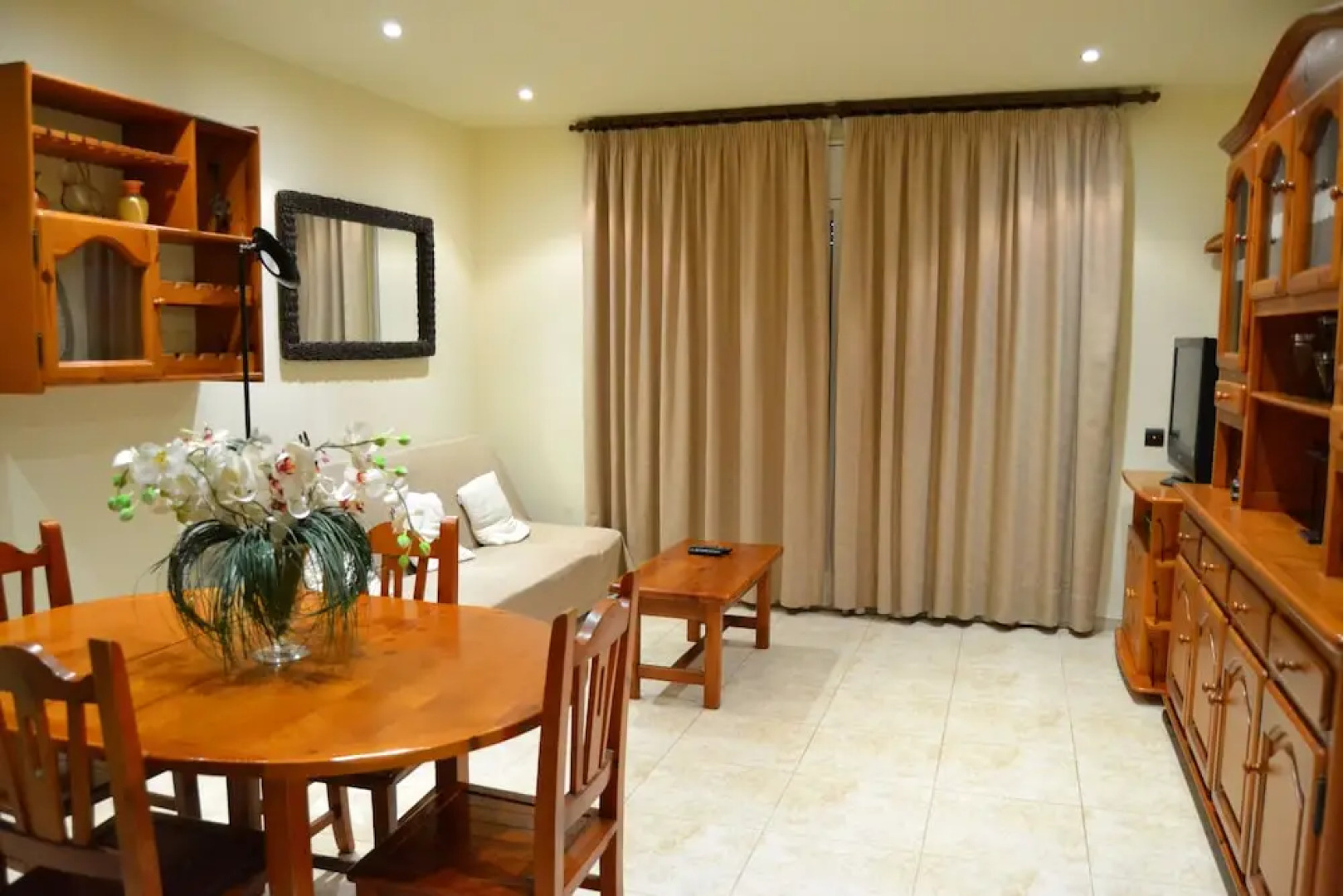 Apartamentos Golden Beach