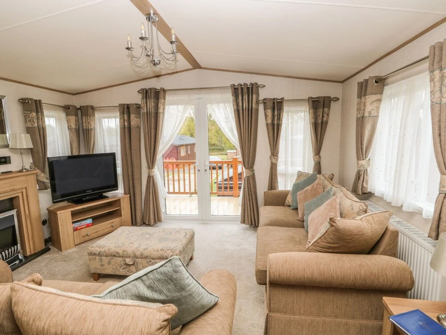 32 Lake View, Norwich