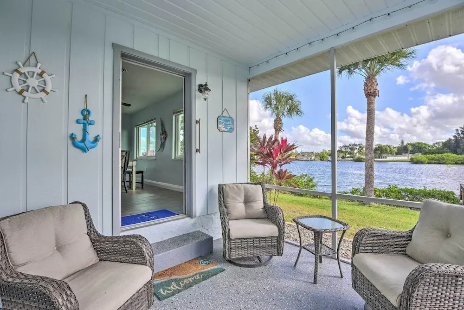 Waterfront Nokomis Escape w/ Dock, Kayaks & Bikes!