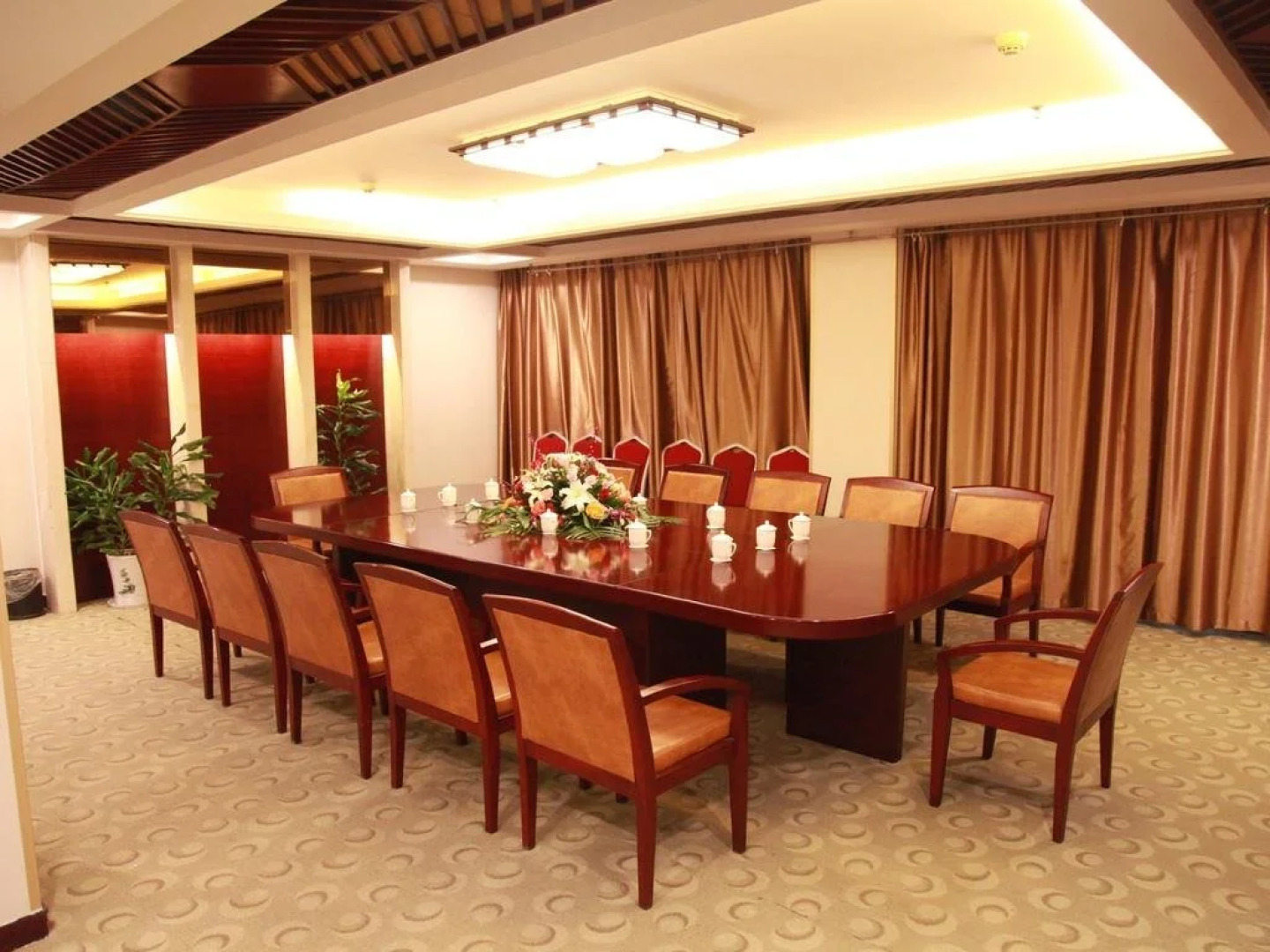 Luoyang Yingtianmen Xinyuan International Hotel (Luoyi Ancient City)