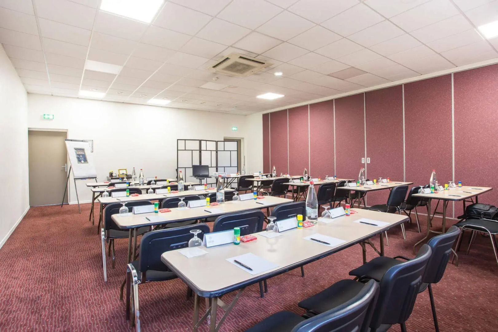 Gatsby Hotel & Restaurant by Happyculture