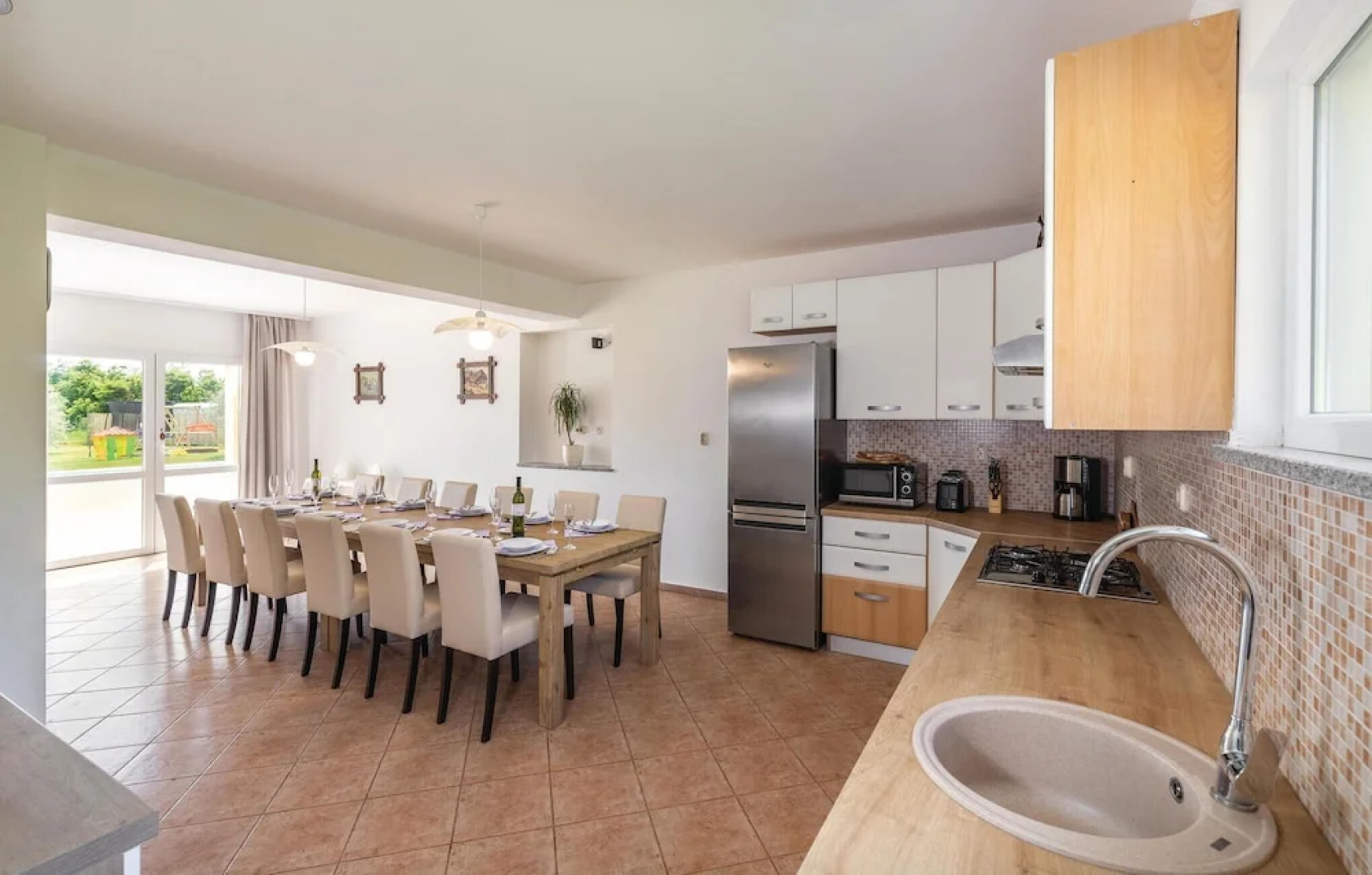 Awesome Home in Marcana with Hot Tub, Sauna & 6 Bedrooms