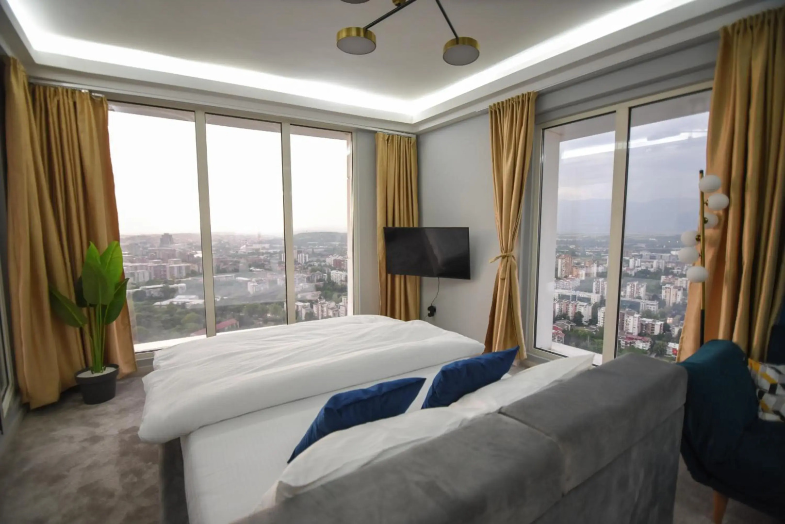 Sky Deluxe Fitness & Spa