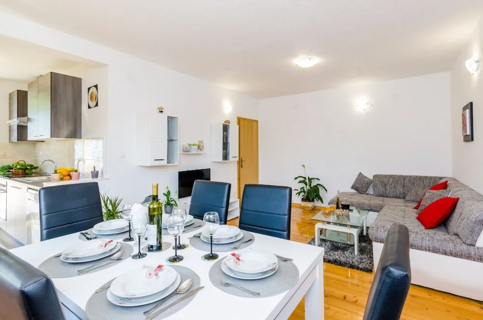 Apartments & Rooms Maždin