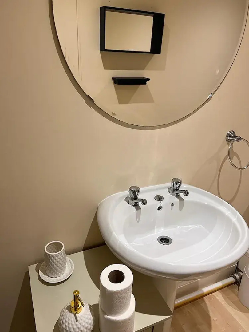 Lily Pad by Paymán Club