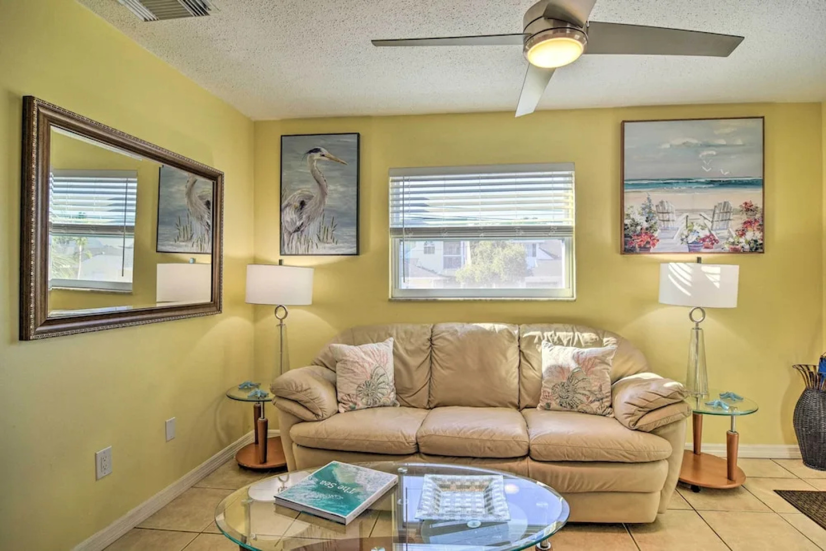 Comfy Dunedin Escape: 1 Block to Main Street!