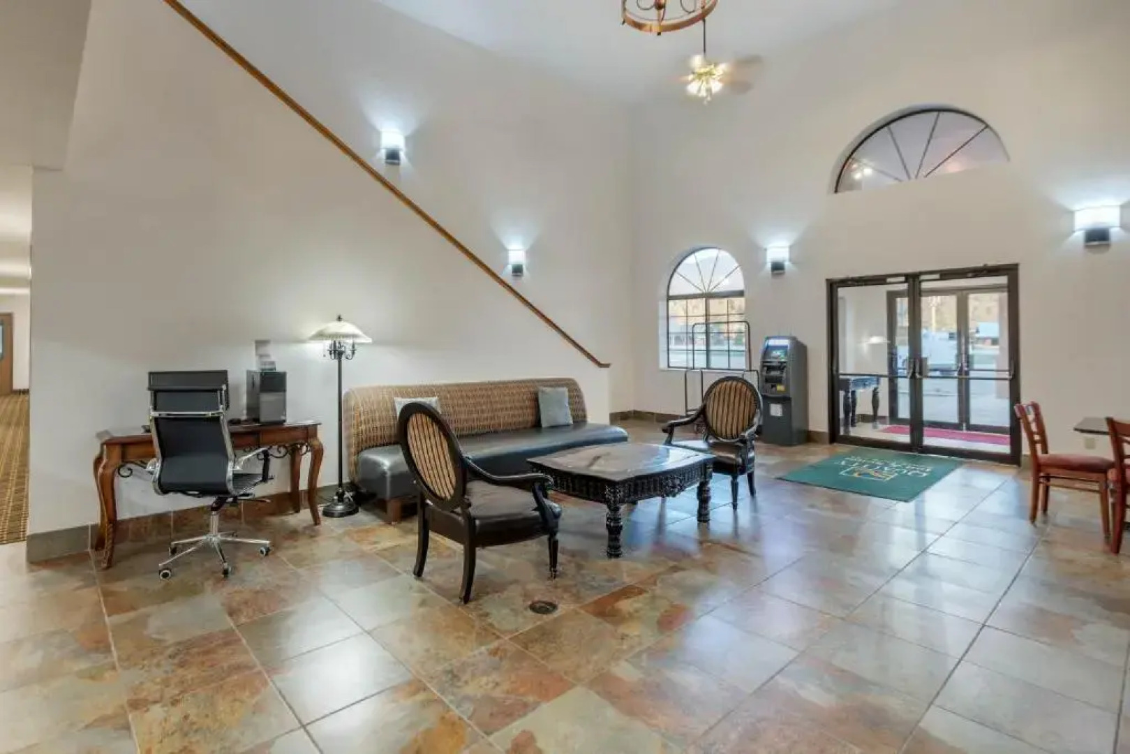 Allington Inn & Suites South Fork