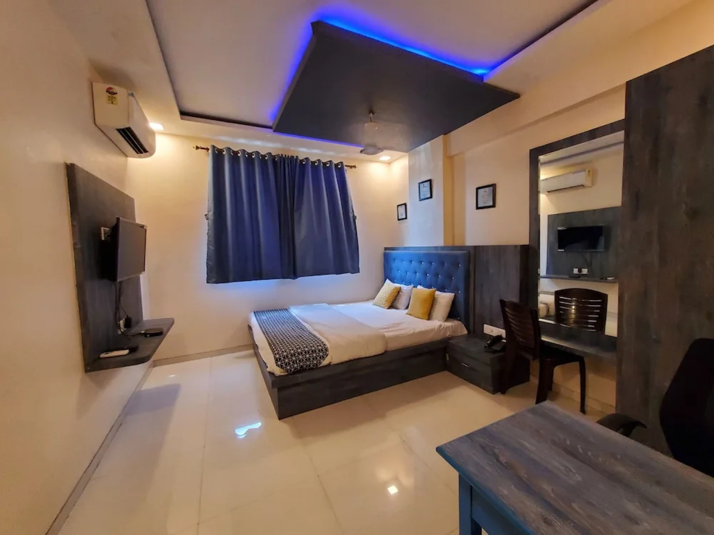 hotel mari aai residency