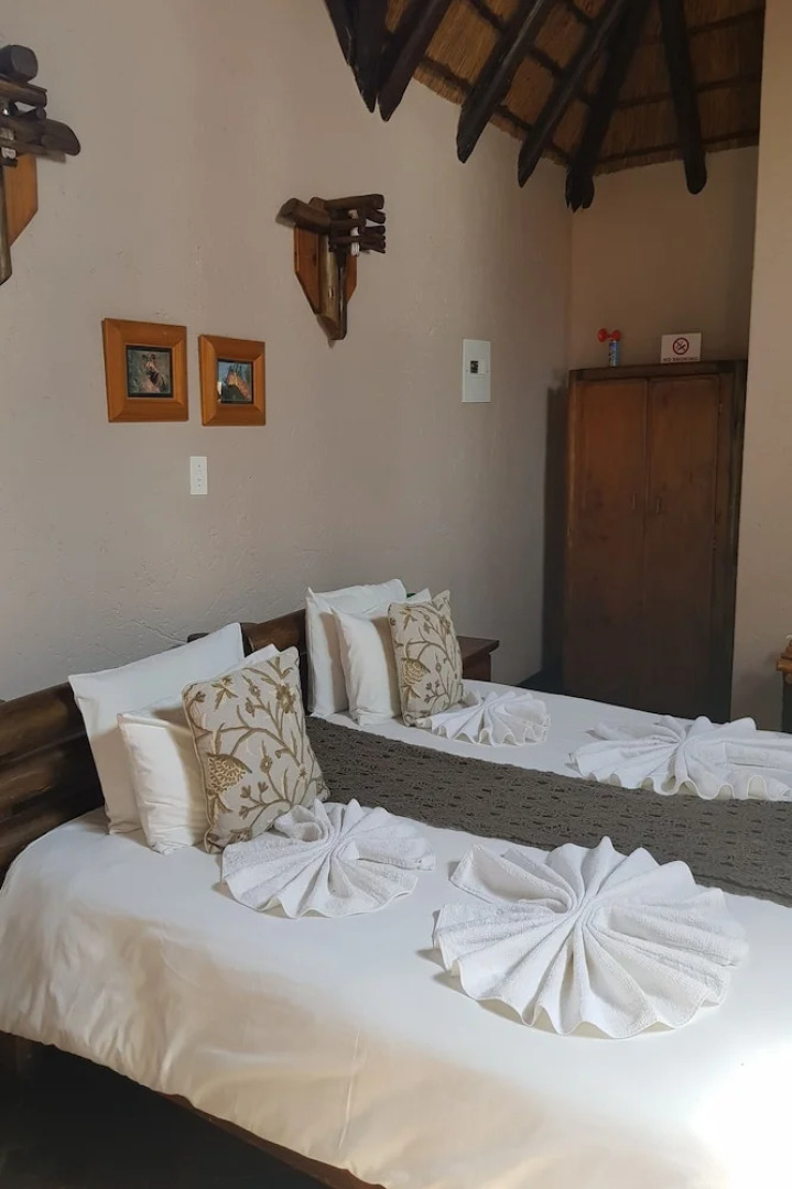 Grassland Bushman Lodge