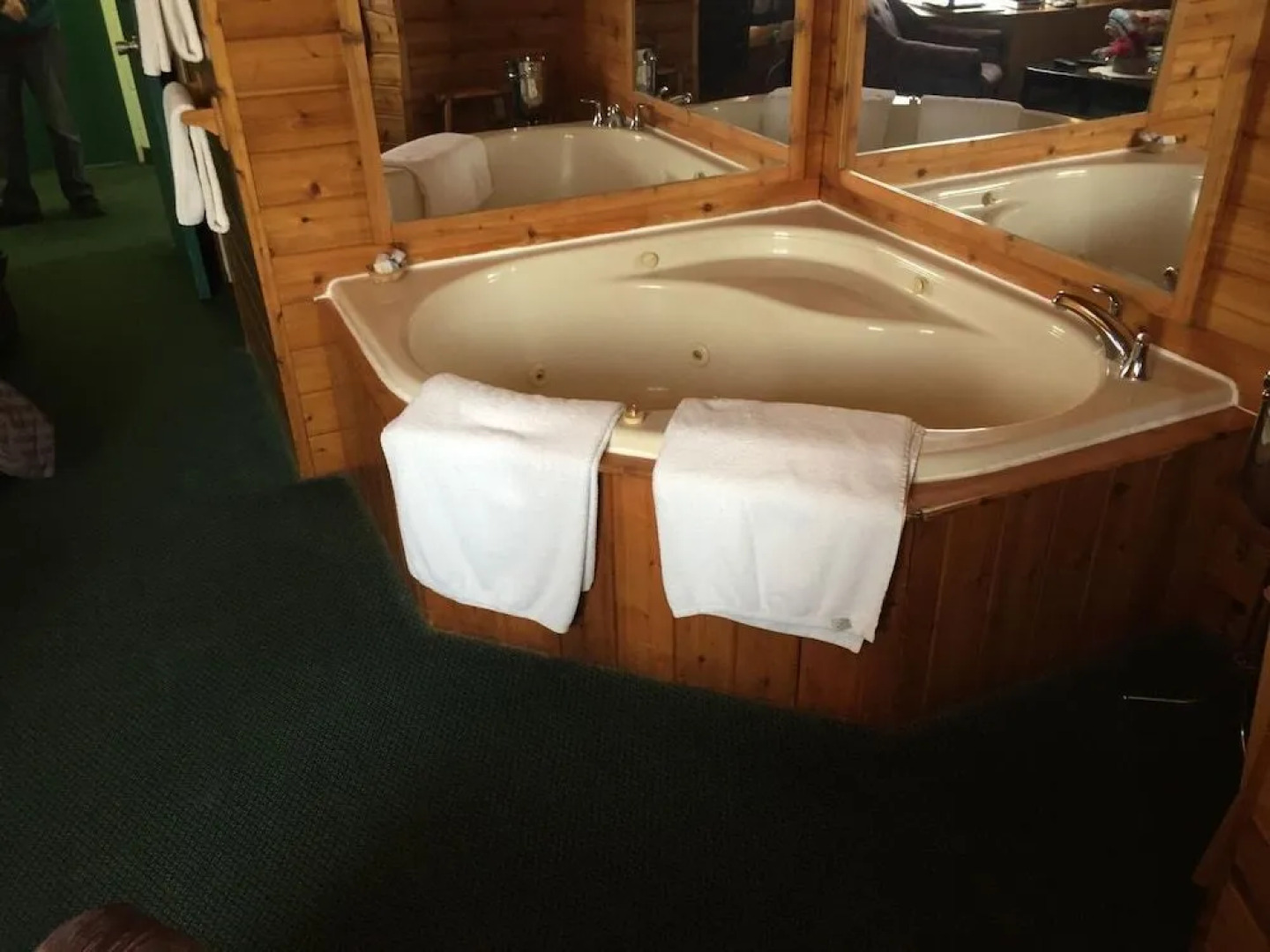 The Hotel at Falcon lake