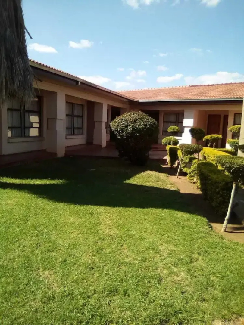 Afro-She Guest Lodge