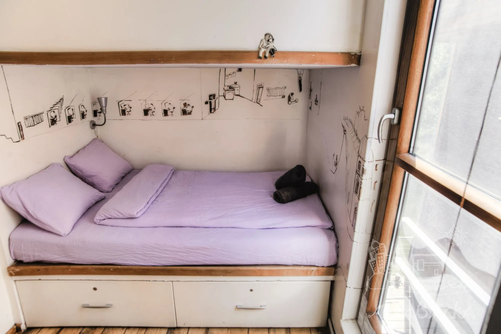 ArkaBarka Floating Hostel and Apartments