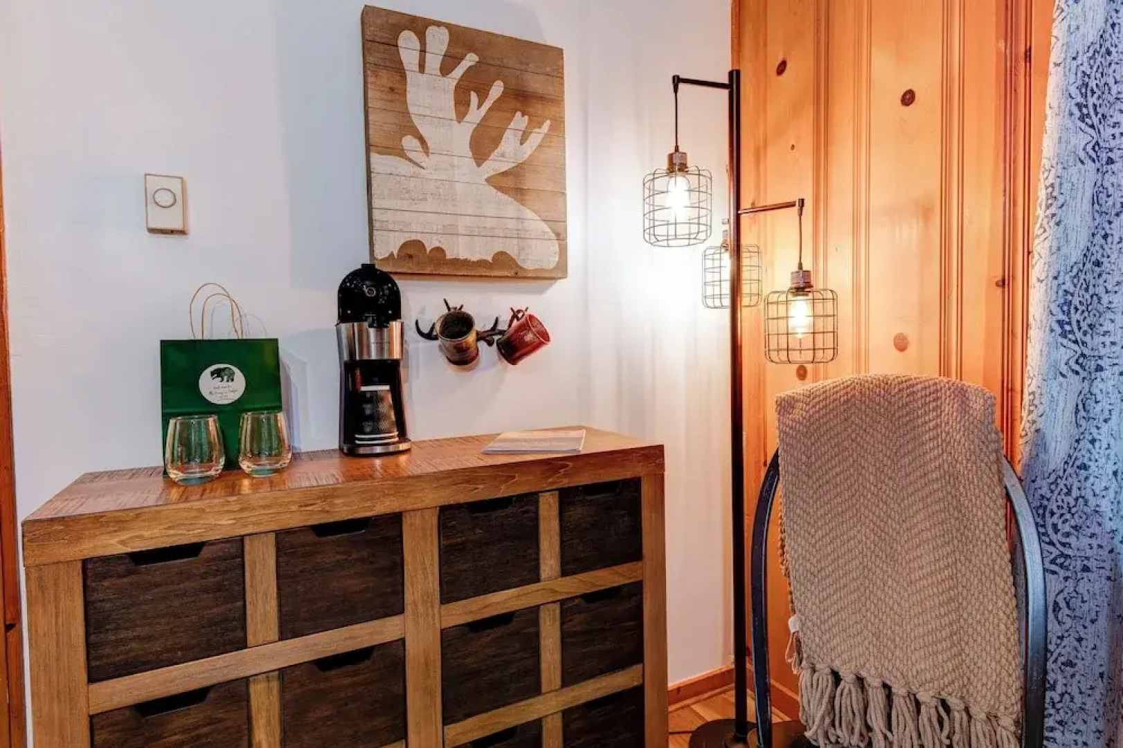 The Furry Lodge & Suites 13