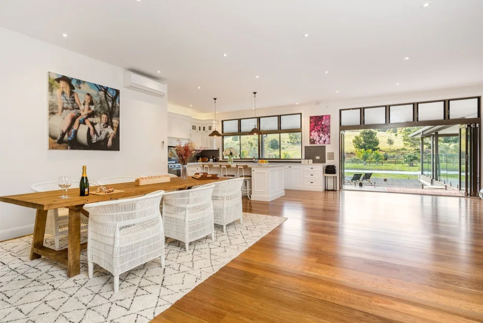 Your Luxury Escape - Midgen Flat