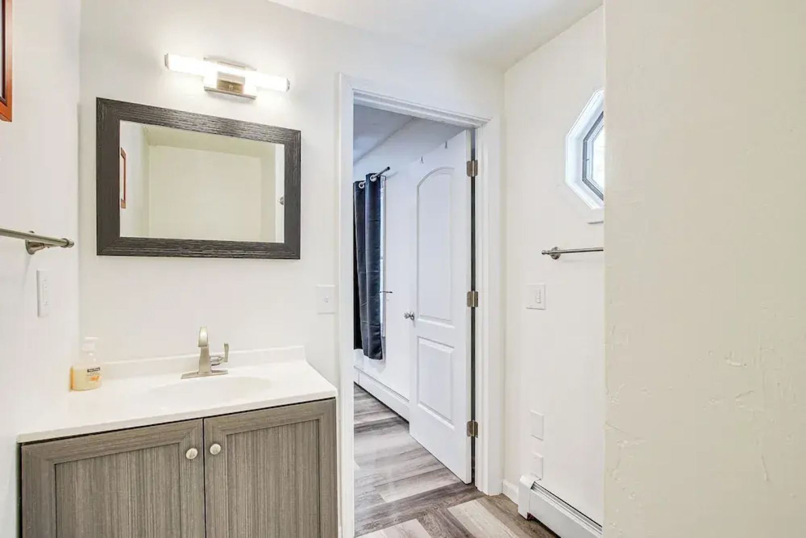 Home w/ Fireplace < 1 Mi to Peninsula State Park!