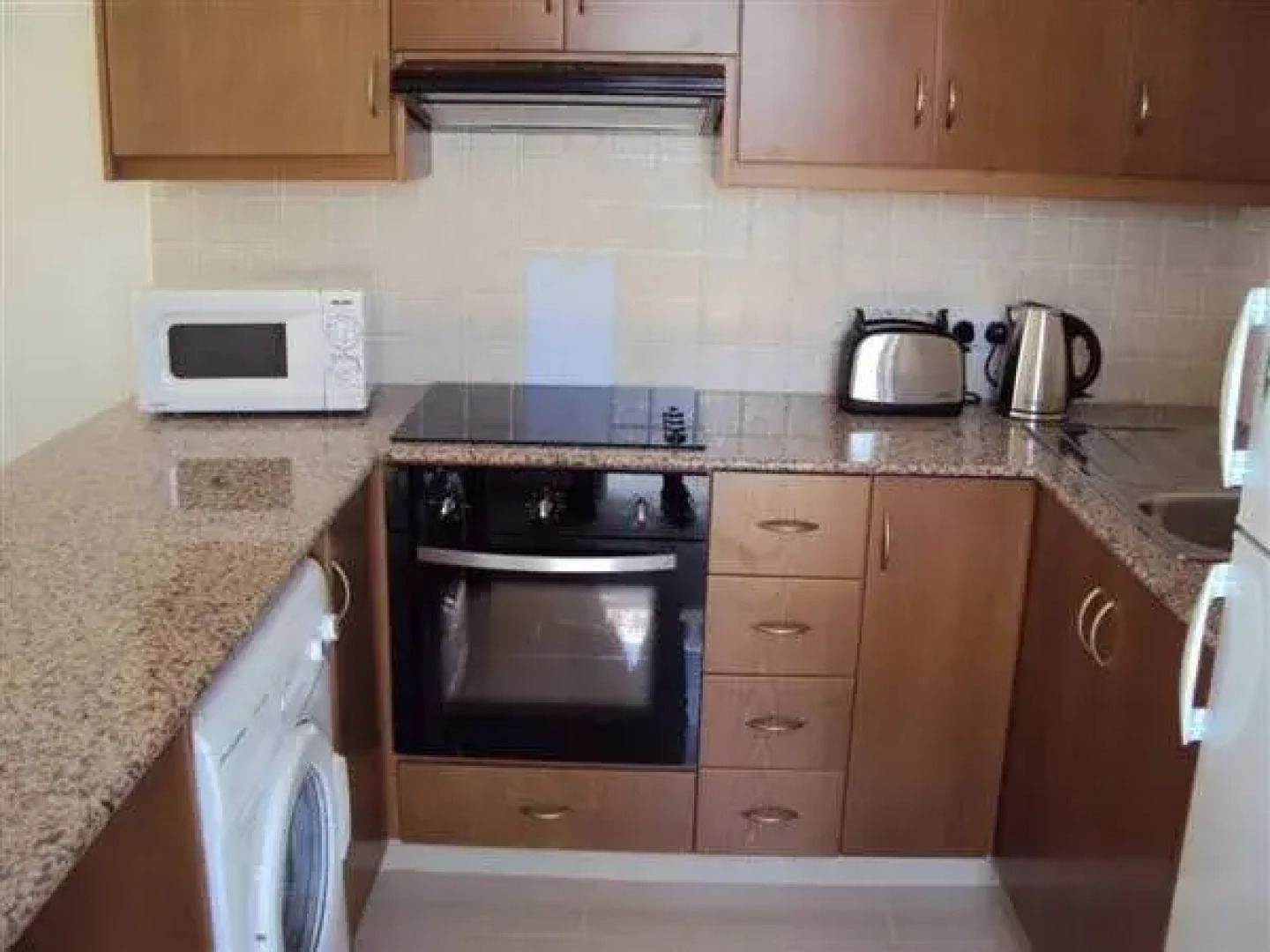 Paschali Hills Apartments