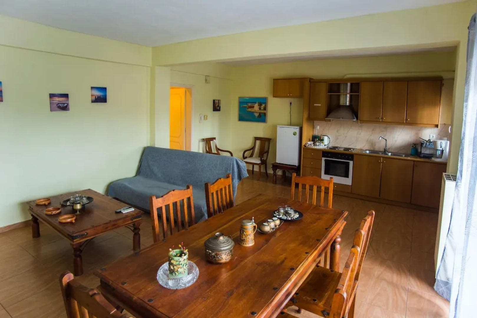 Spacious house with seaview