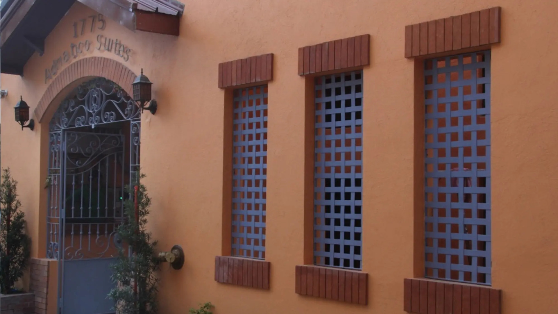 1775 Adriatico Suites