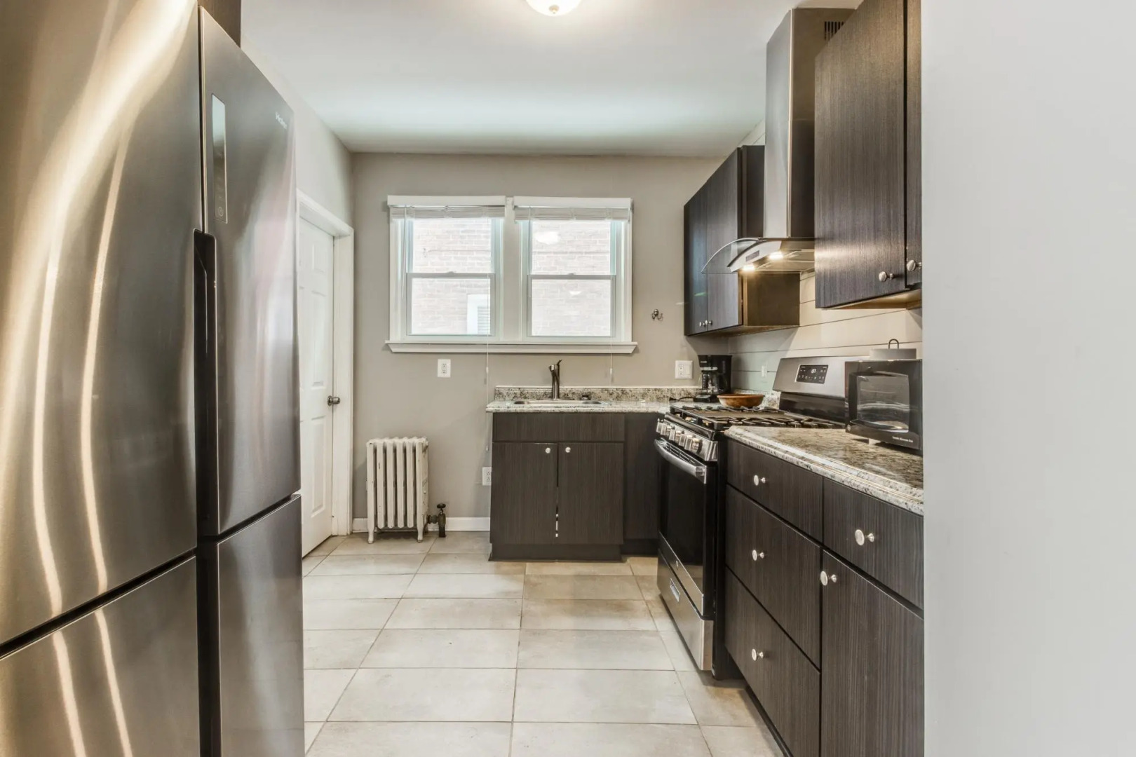 Great 6 bedroom peaceful family retreat