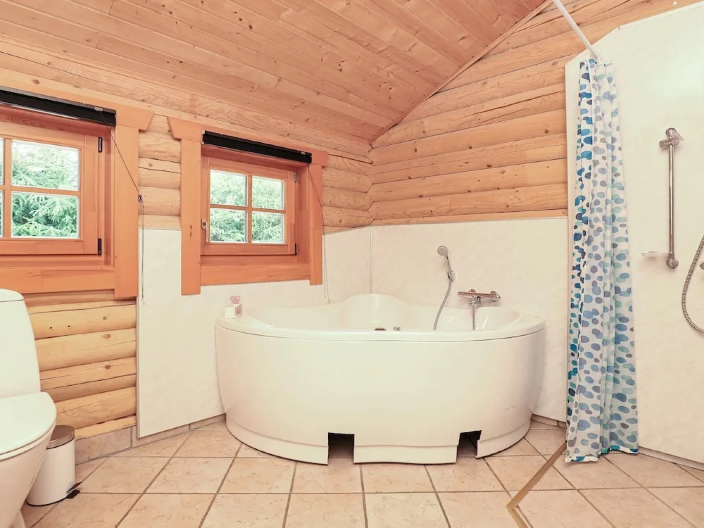 Luxurious Holiday Home in Jutland With Whirlpool