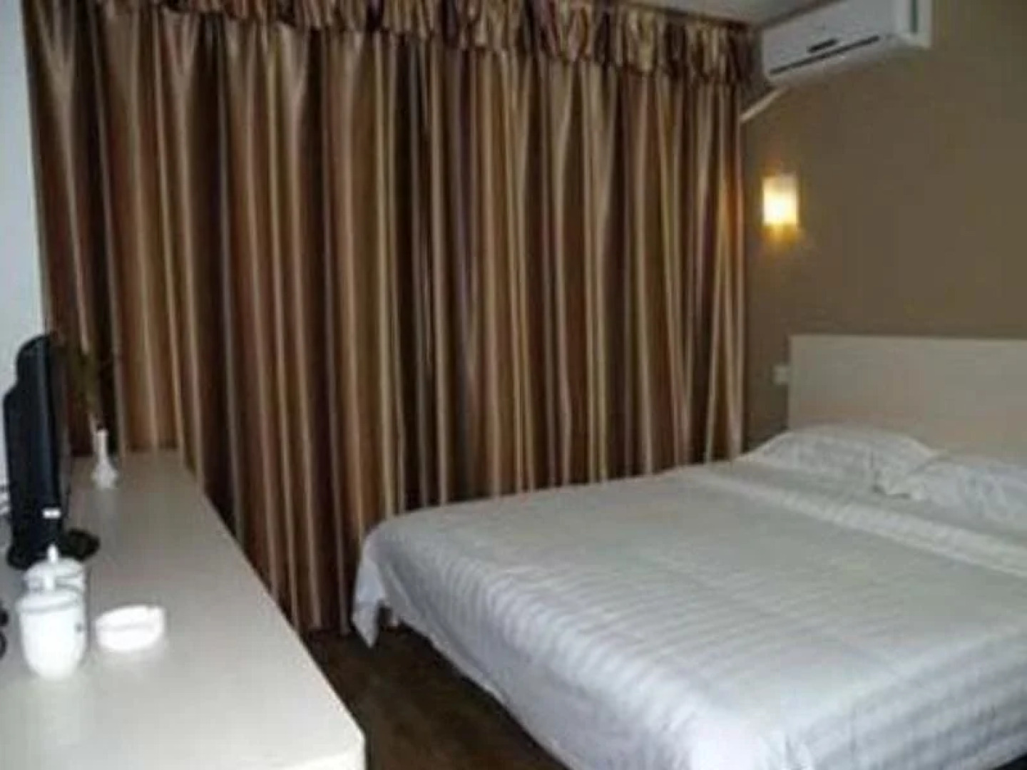 GreenTree Inn Shandong Weihai Wendeng Wenjing Building Business Hotel