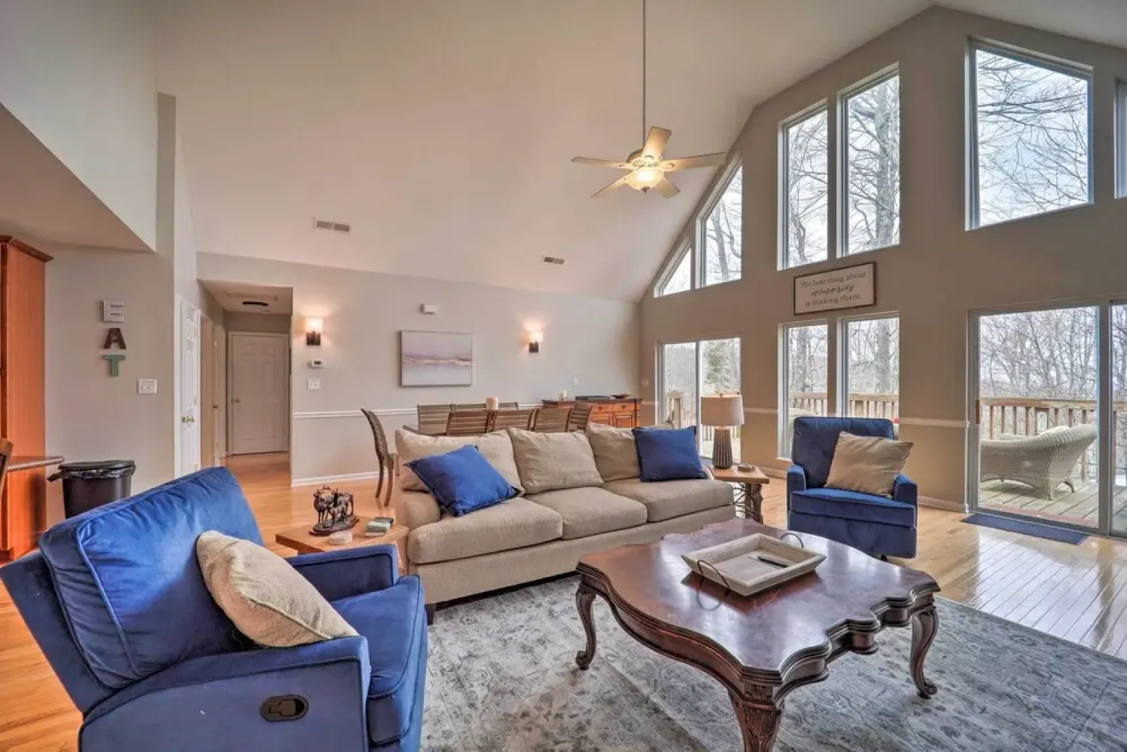 Hot Tub & Deck: Beech Mountain Family Cabin