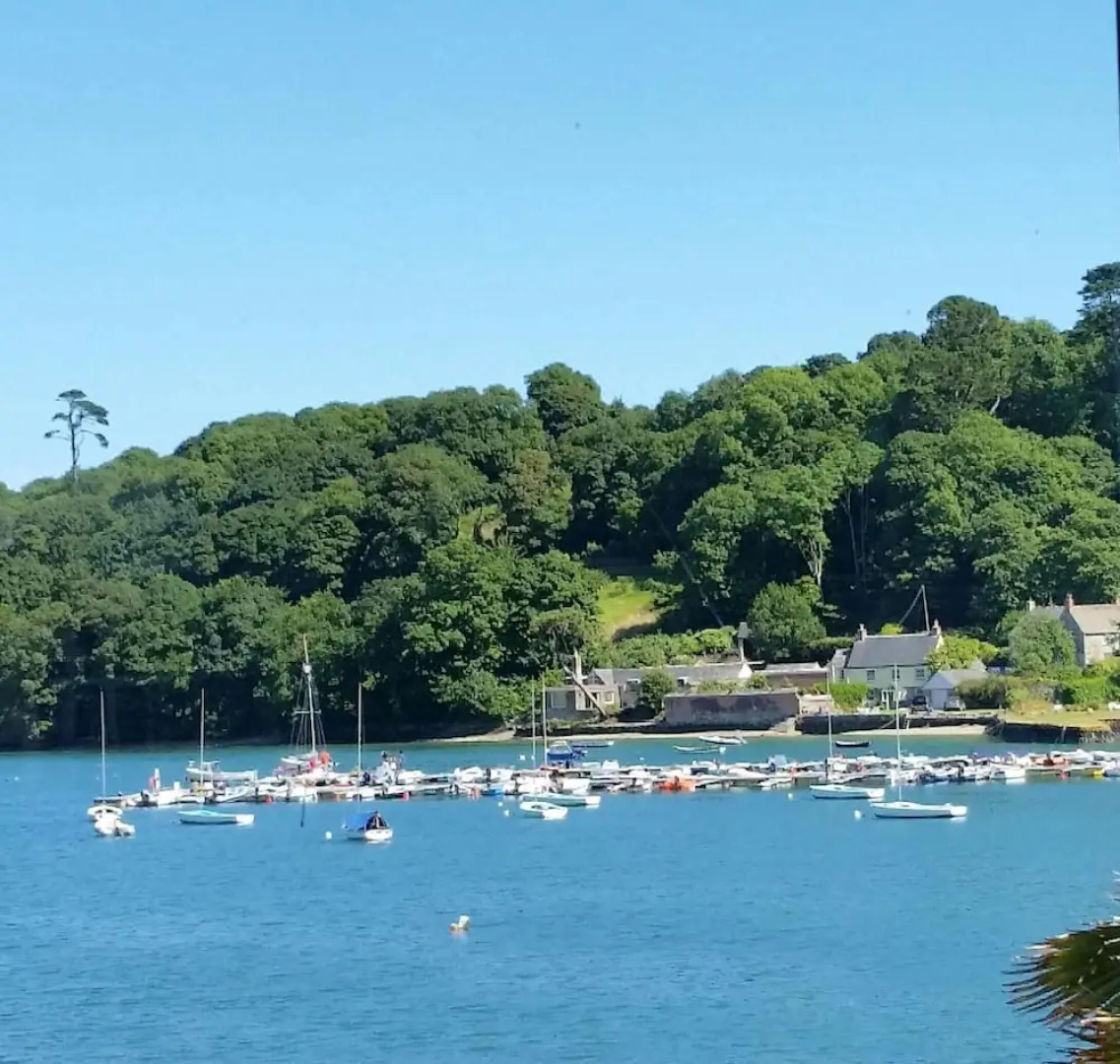 Mandeley Guest House