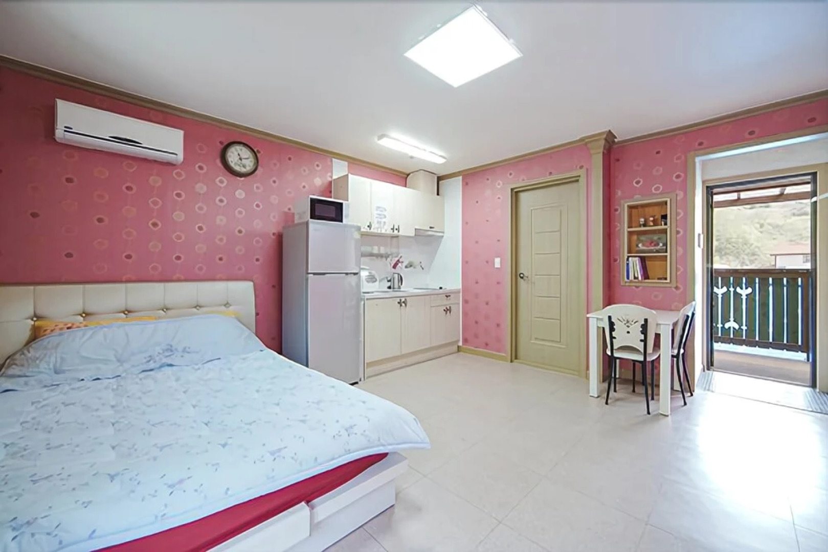 Danyang Wood Scented Pension