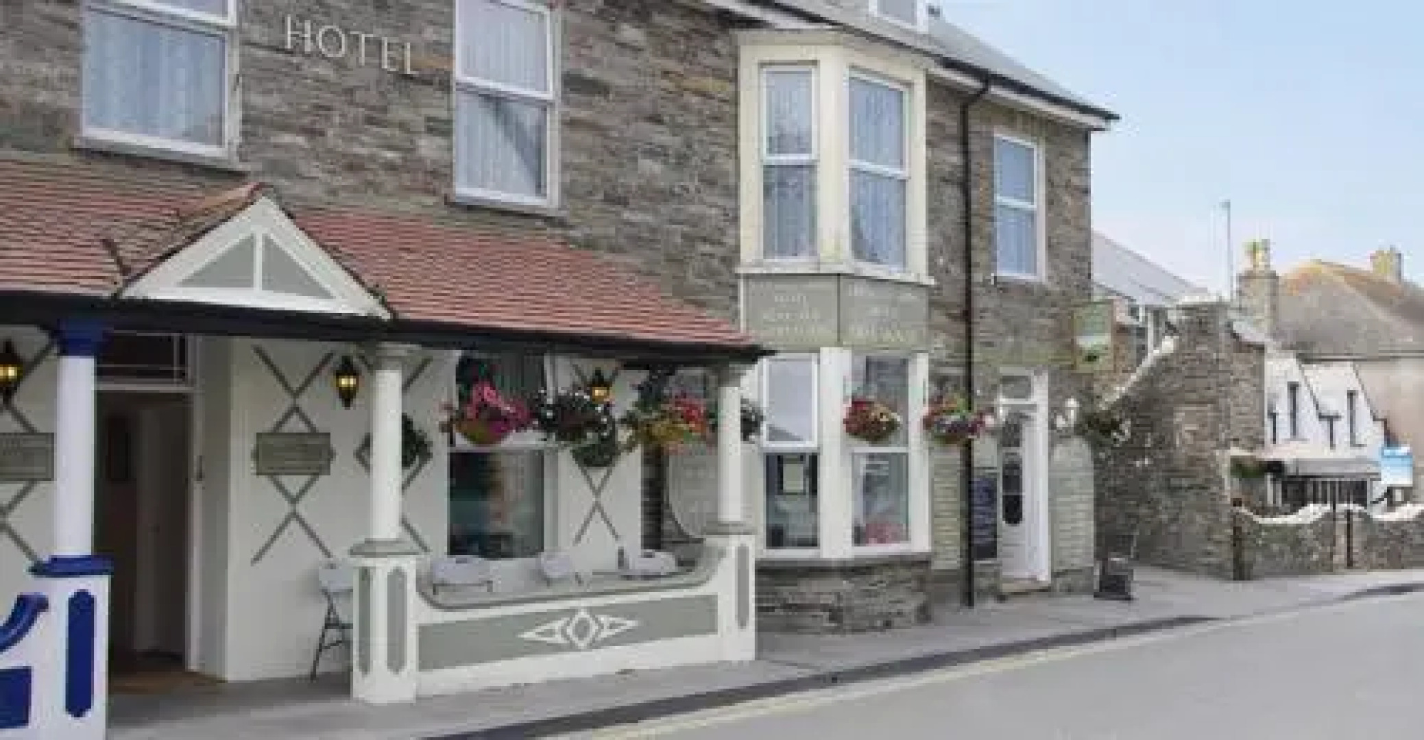Tintagel Arms Hotel
