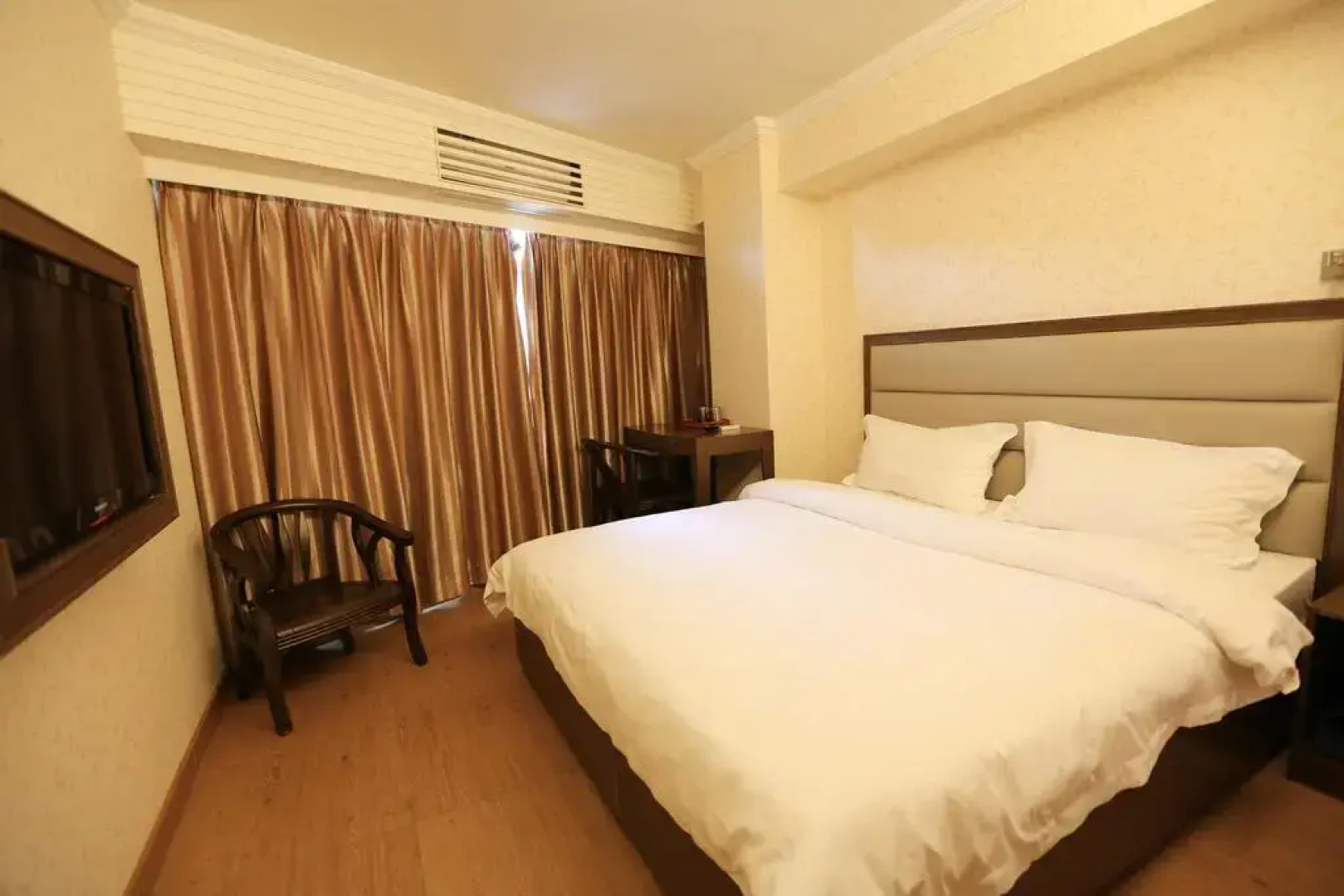 Towns Well Hotel