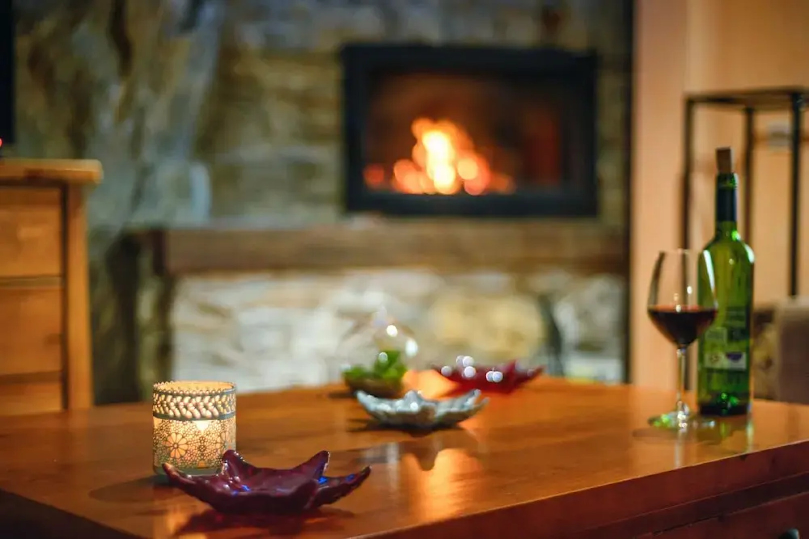 Rural House With Jacuzzi and Fireplace in the Room for 2-4 People