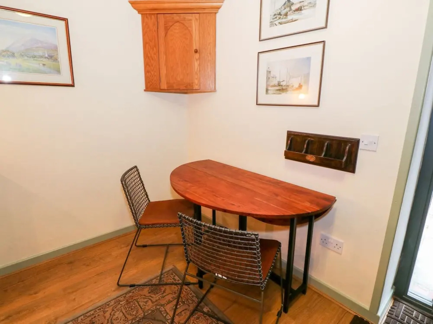 Ysgubor Fach, Gaerwen